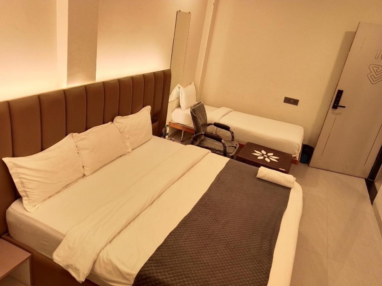 Hotel Vilaasitaa Vijay Nagar Indore Exterior photo